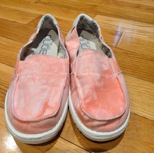 Hey Dude loafers women's size 8 -pink tiedye